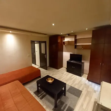 Apartment Quiet Place Near The Center