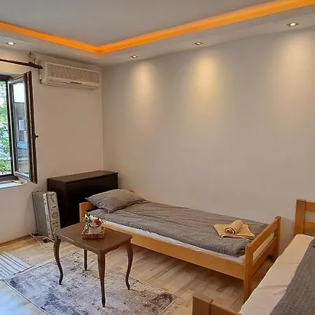 Quiet Place Near The Center *